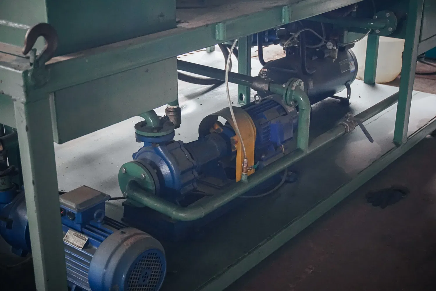 Oil purifier Waste liquid pressure oil filtration machine Non centrifugal machine Used Oil Refinery
