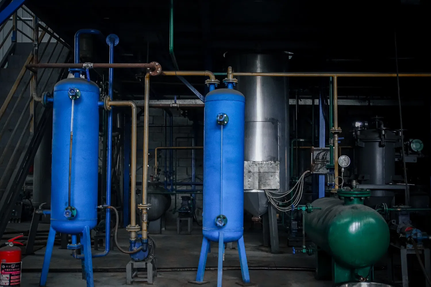Waste oil extraction equipment mini oil refinery plant Must choose waste refinery