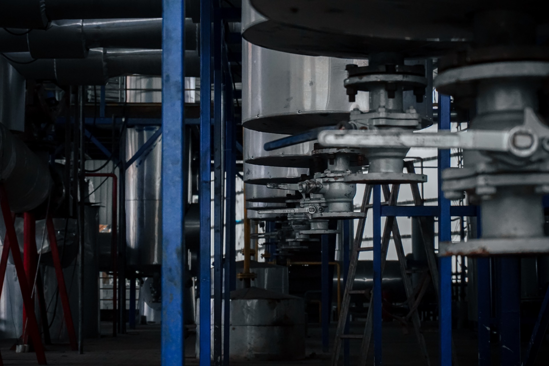 Waste rubber product processing equipment High temperature anaerobic carbonization equipment Completely non polluting the environment