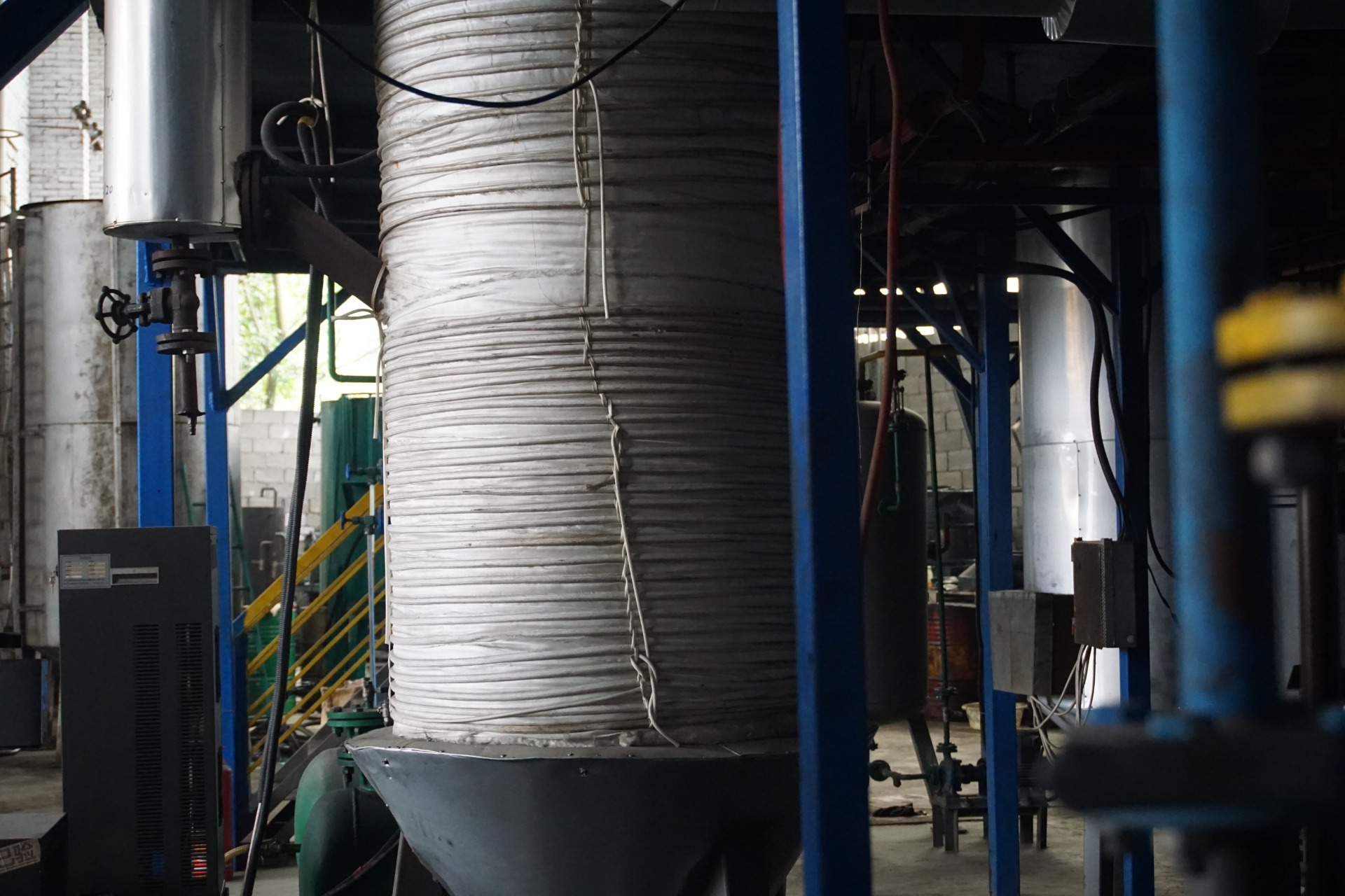 Conversion of waste liquid pressure oil into base oil oil filtration Latest technology for waste oil treatment