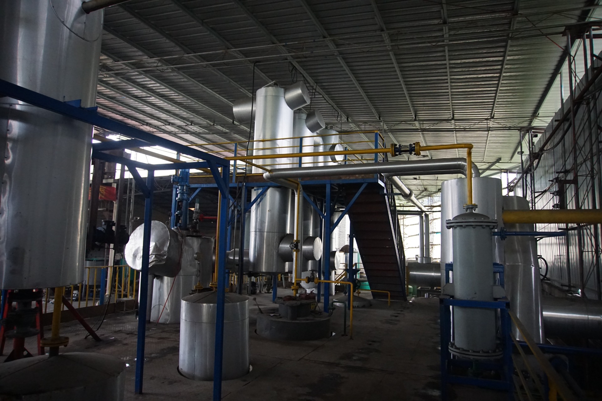 No coking Environmentally Friendly used oil to base oil recycling plant